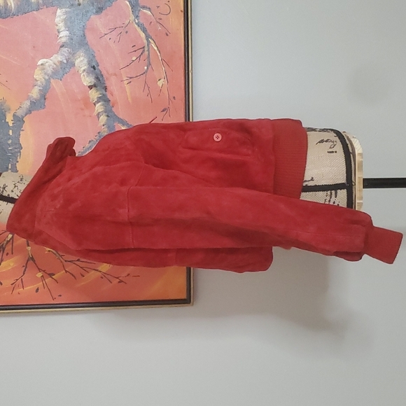 Emporium Capwell Vintage 1980s Red Suede Leather Jacket - Picture 2 of 9
